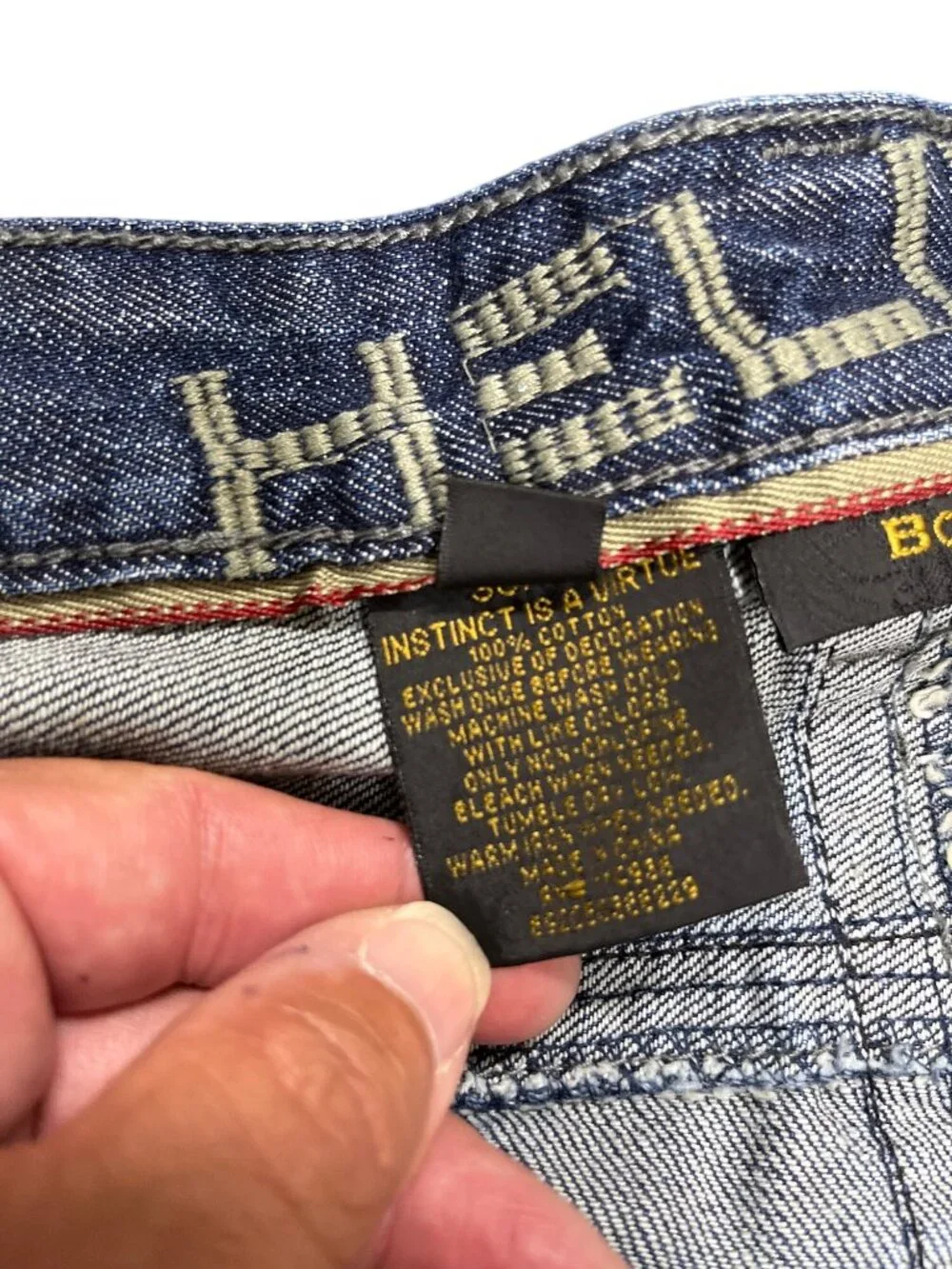 Helix mens blue denim embroided boot cut jeans sz 38x32 SKU 10-548